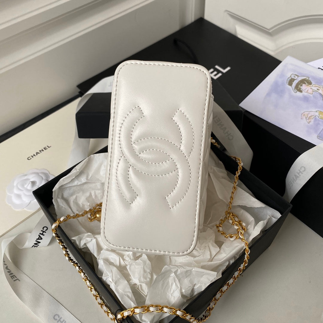 CC バニティケース 19 ホワイト ラムスキン ゴールド金具