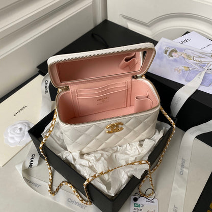 CC バニティケース 19 ホワイト ラムスキン ゴールド金具