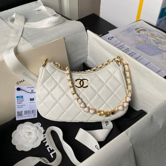 Sac hobo 24p cc 20 cm en cuir d'agneau blanc avec accessoires dorés