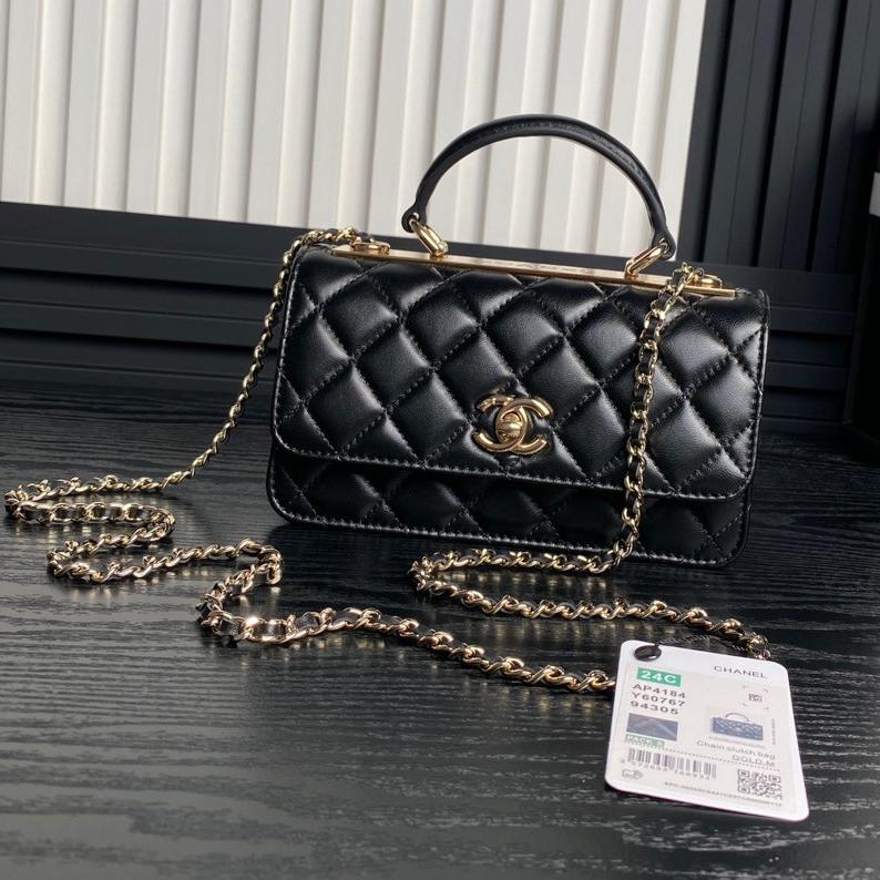 Sac tendance CC 24B 18,5 cm en cuir d'agneau noir et accessoires dorés