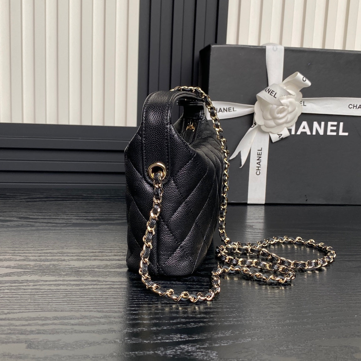 Sac Hobo CC 25C 21,5 cm, poignée supérieure, cuir de veau grainé noir
