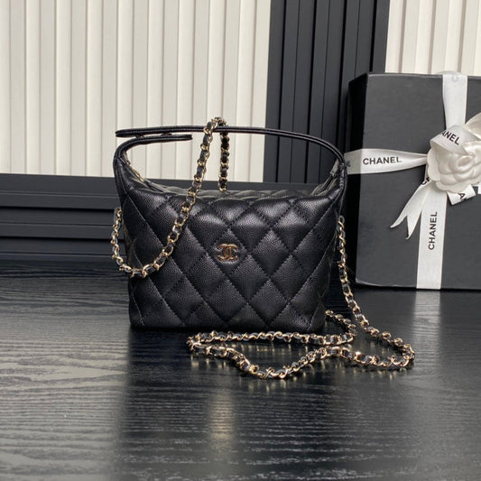 Sac Hobo CC 25C 21,5 cm, poignée supérieure, cuir de veau grainé noir