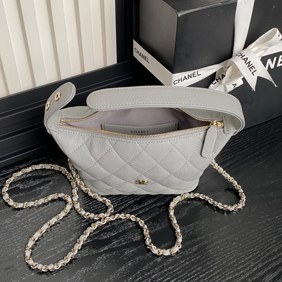 Sac Hobo CC 25C 21,5 cm, poignée supérieure, cuir de veau grainé gris