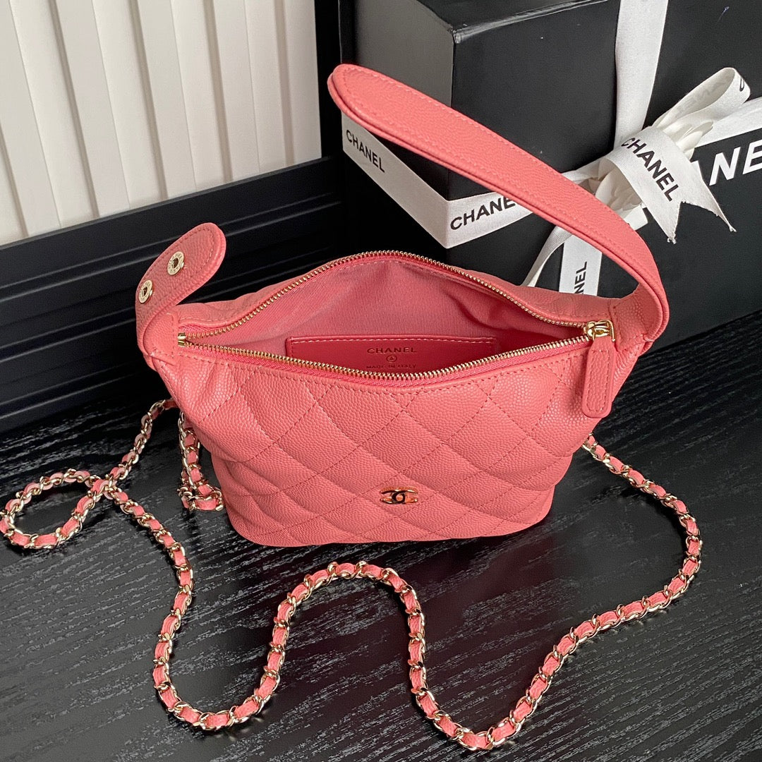 Sac Hobo CC 25C 21,5 cm, poignée supérieure, cuir de veau grainé rose foncé