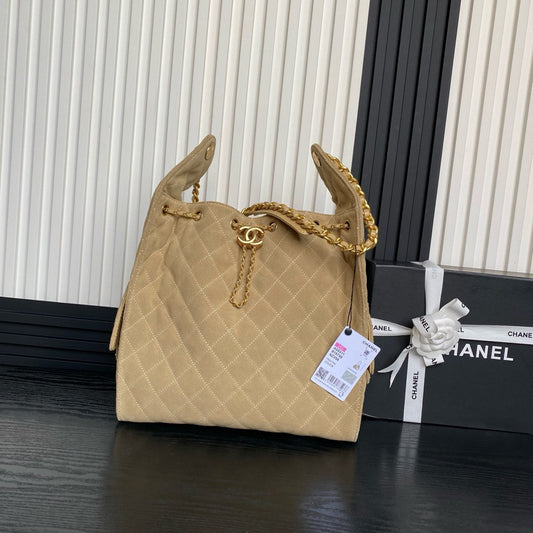 Sac Hobo CC 25C 40 cm en daim beige