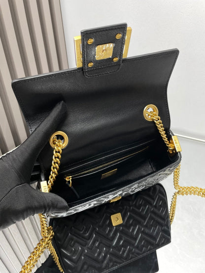 Sac Fend Baguette 24 en cuir noir avec motif FF GHW 