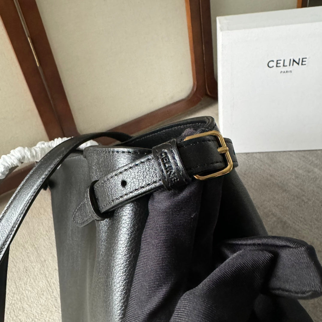 CABAS ANAÏS MOYEN CUIR TRIOMPHE 54 EN CUIR DE VEAU GRAINÉ NOIR