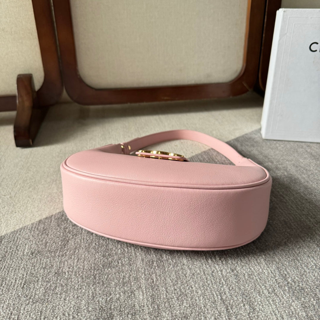SAC AVA TRIOMPHE MOYEN 23 EN CUIR DE VEAU LISSE ROSE CLAIR, QUINCAILLERIE DORÉE