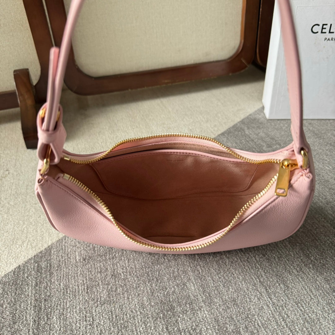SAC AVA TRIOMPHE MOYEN 23 EN CUIR DE VEAU LISSE ROSE CLAIR, QUINCAILLERIE DORÉE