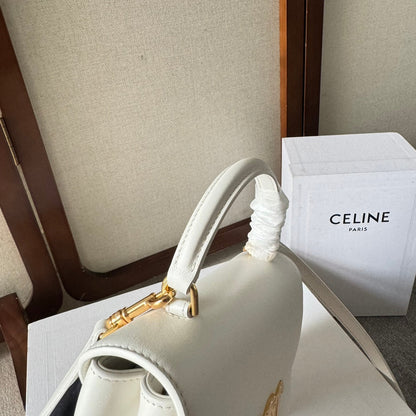 SAC ADO NINO 20 EN CUIR DE VEAU SOUPLE BLANC, QUINCAILLERIE DORÉE