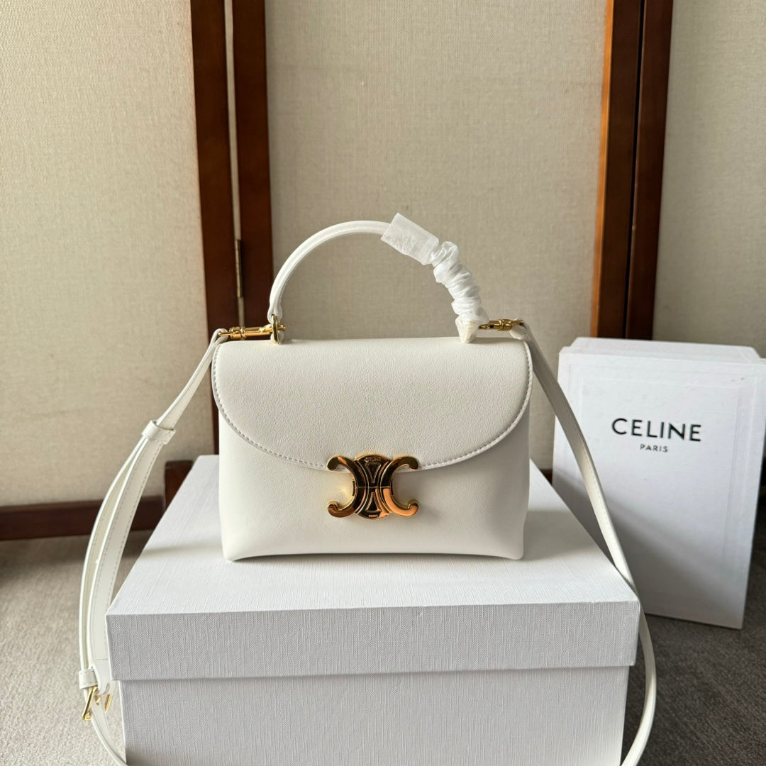 SAC ADO NINO 20 EN CUIR DE VEAU SOUPLE BLANC, QUINCAILLERIE DORÉE