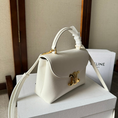 SAC ADO NINO 20 EN CUIR DE VEAU SOUPLE BLANC, QUINCAILLERIE DORÉE