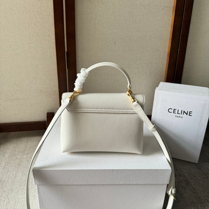 SAC ADO NINO 20 EN CUIR DE VEAU SOUPLE BLANC, QUINCAILLERIE DORÉE