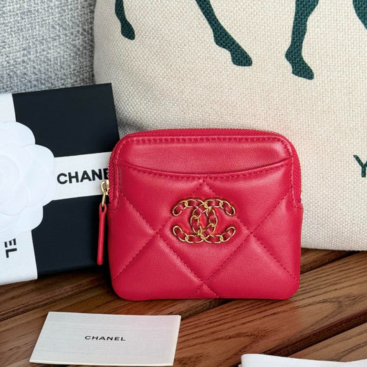 Porte-monnaie zippé CC 19 11 cm en cuir d'agneau noir et accessoires dorés
