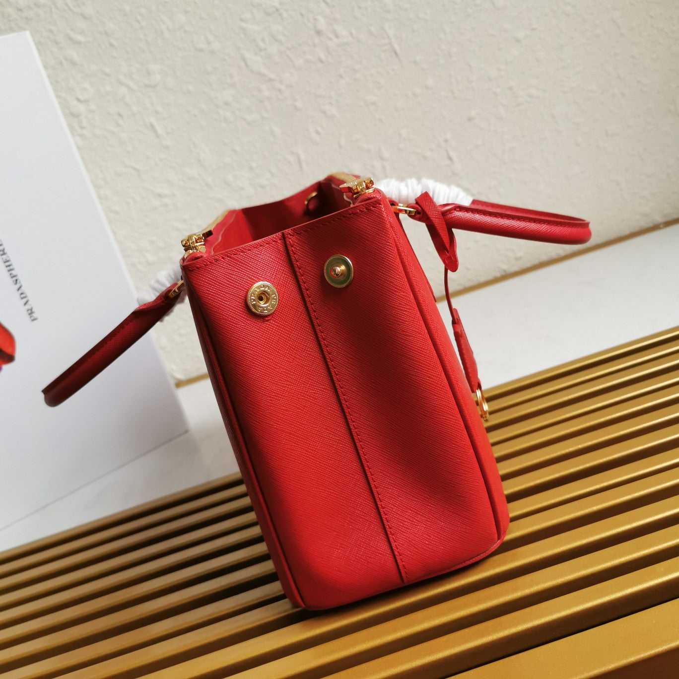 PRA GALLERIA 28 バッグ チェリーレッド サフィアーノ レザー