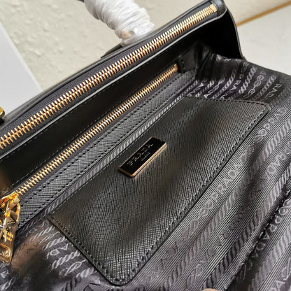 PRA GALLERIA 28 バッグ ブラック サフィアーノ レザー