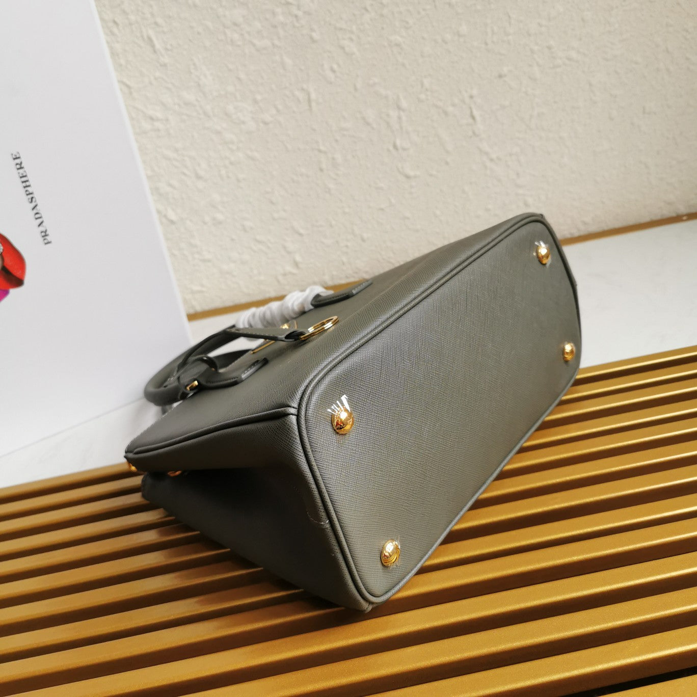 PRA GALLERIA 28 バッグ ダークグレー サフィアーノ レザー