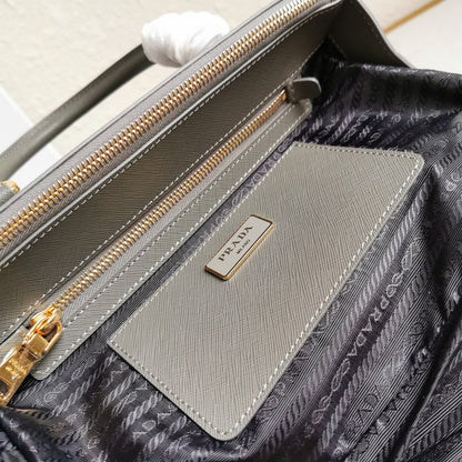 PRA GALLERIA 28 バッグ ダークグレー サフィアーノ レザー