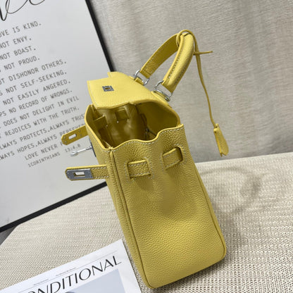 Sac à main HM Kelly 25 cm en cuir Togo citron vert et accessoires argentés