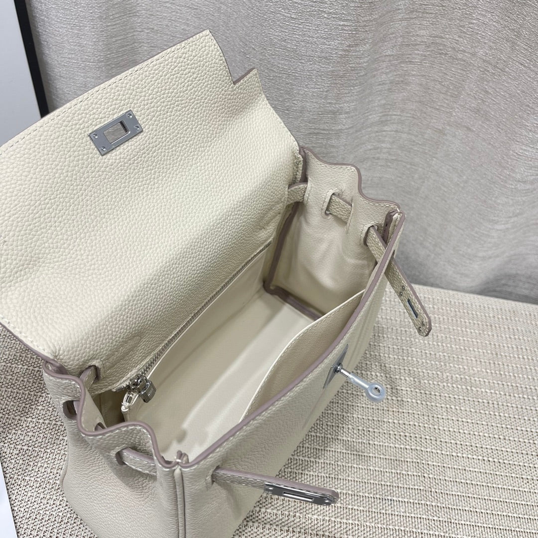 HM ケリー 25cm クリーム トゴレザー シルバー金具