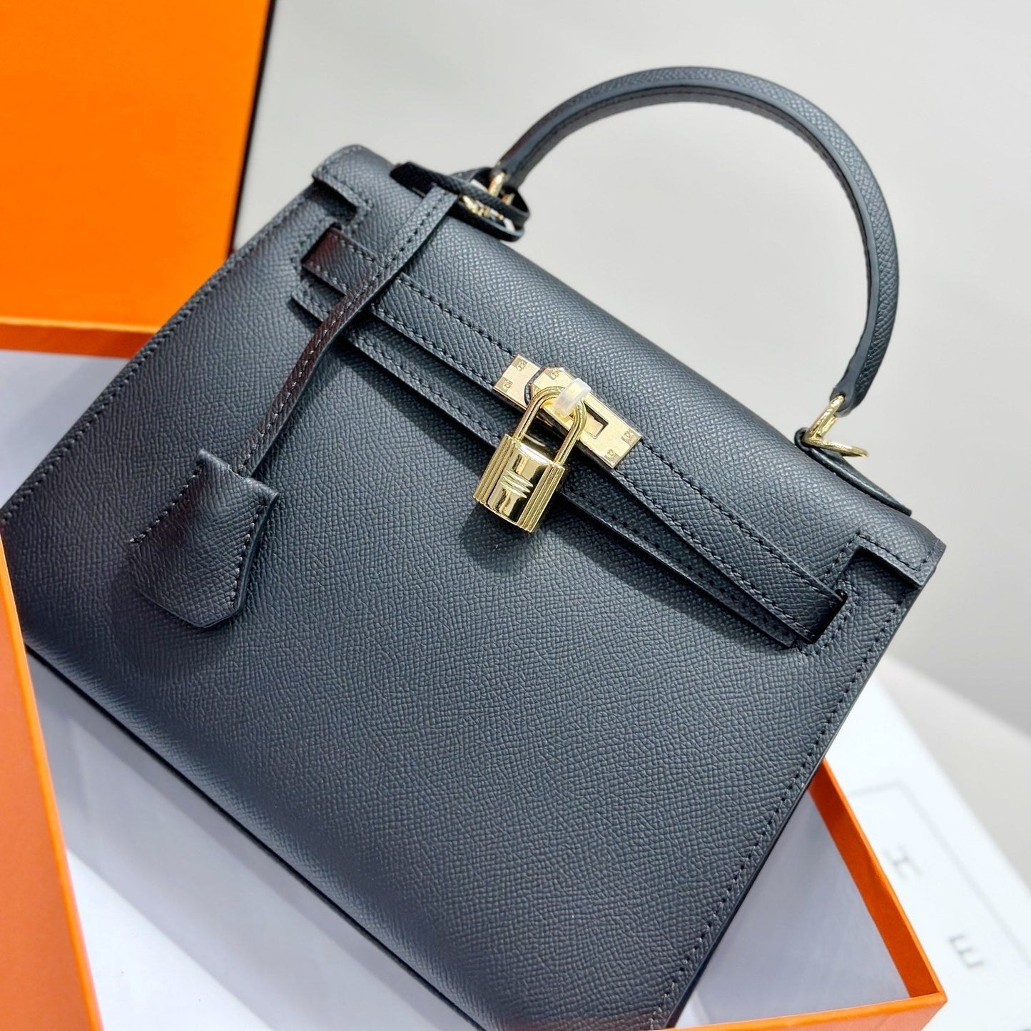 HM ケリー 25cm ブラック エプソムレザー ゴールド金具