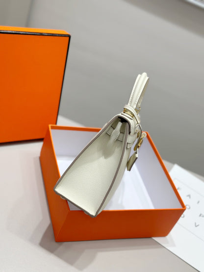 HM ケリー 25cm クリームエプソムレザー ゴールド金具