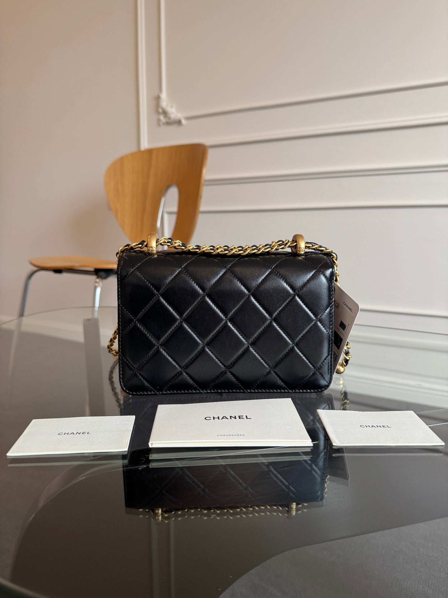 ミニフラップ 19cm ブラック ラムスキン ゴールド金具