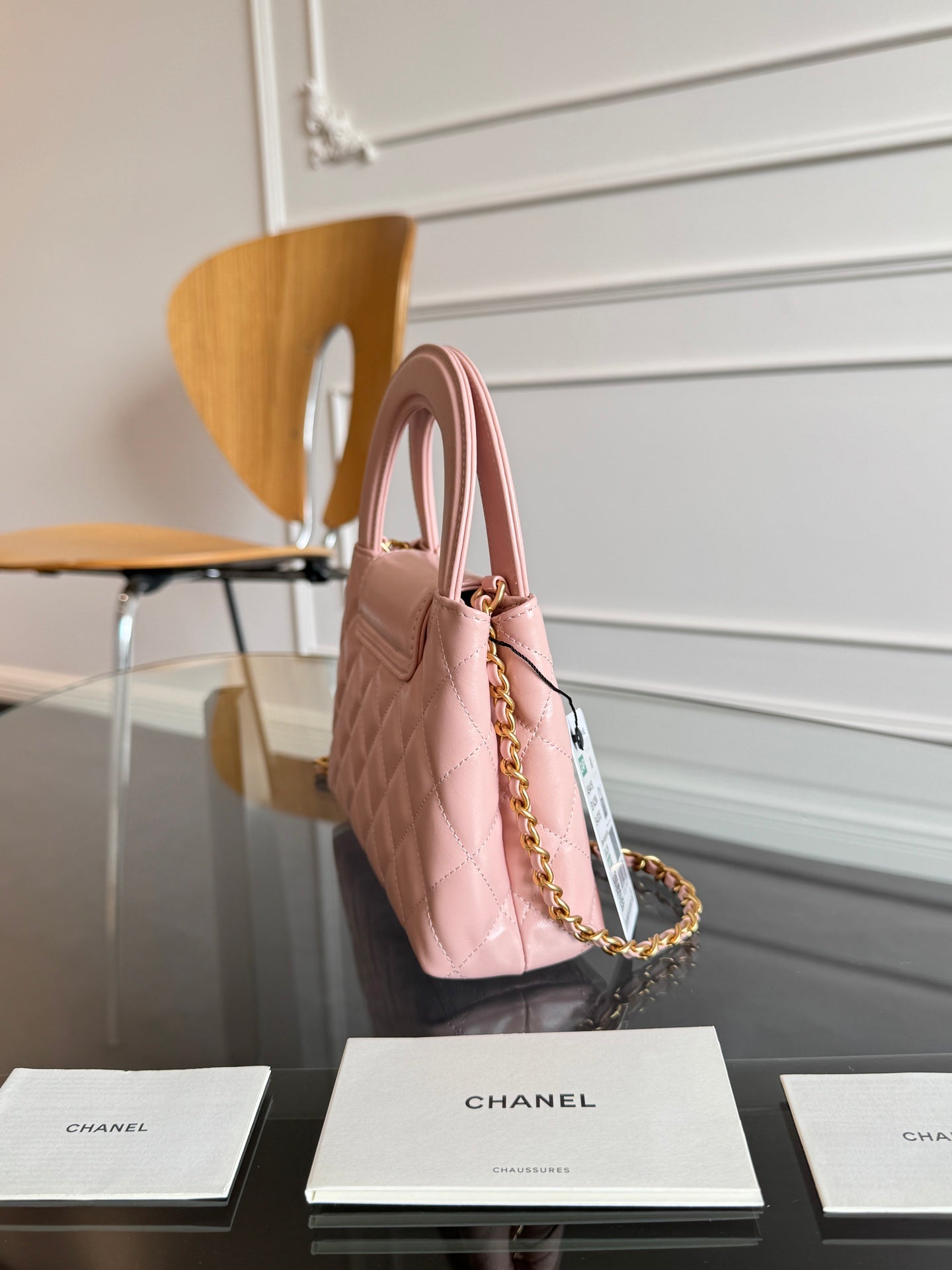 SAC CABAS KELLY 19 EN CUIR DE VEAU ROSE CLAIR, QUINCAILLERIE DORÉE 