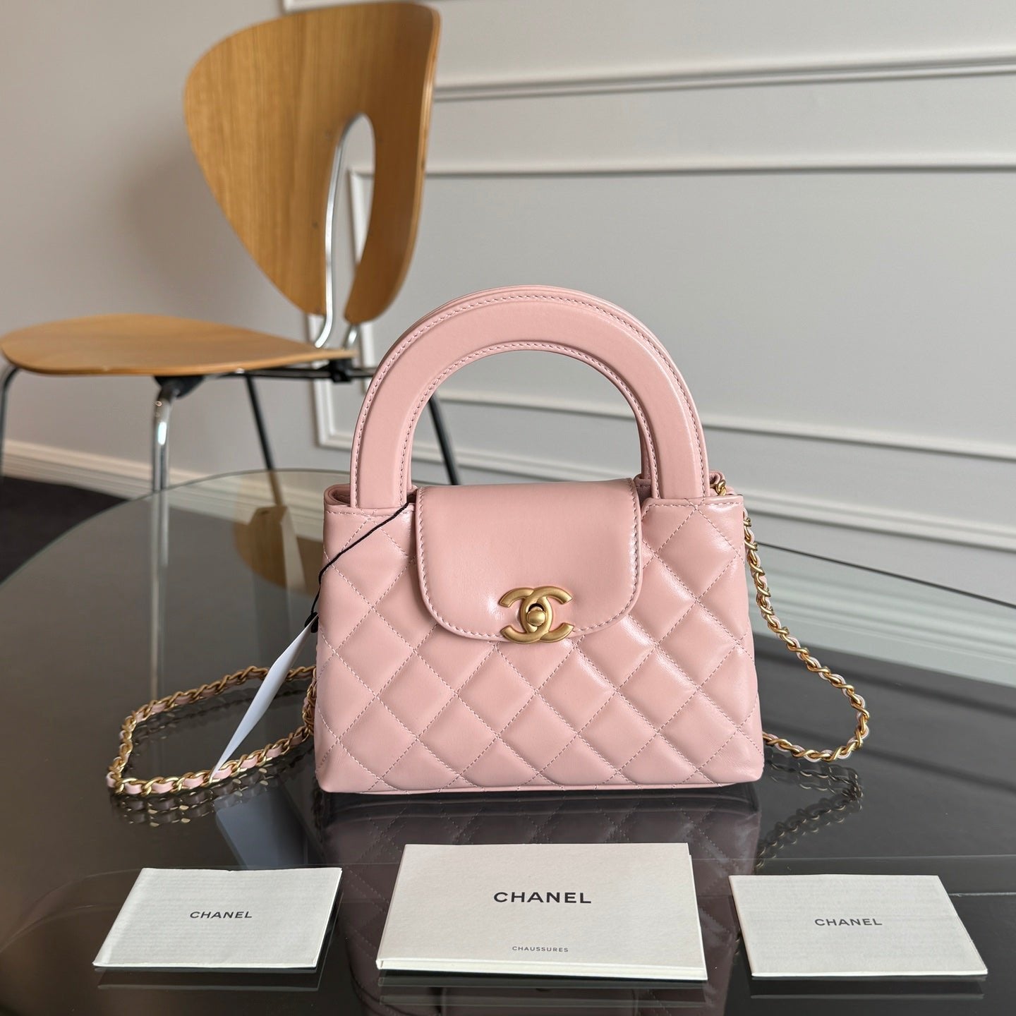 SAC CABAS KELLY 19 EN CUIR DE VEAU ROSE CLAIR, QUINCAILLERIE DORÉE 