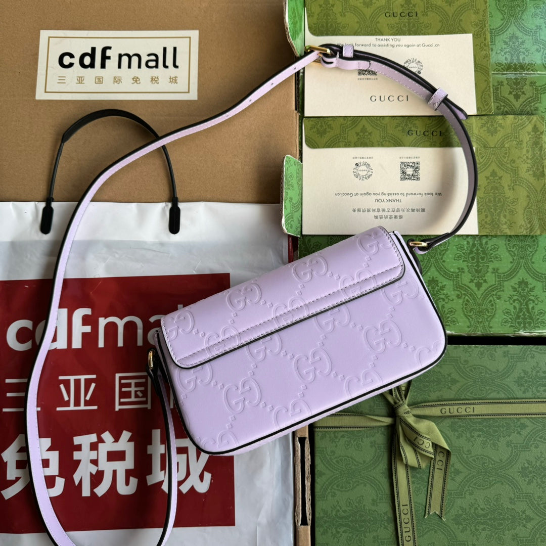 SUPER MINI SAC BANDOULIÈRE 21 EN CUIR DE VEAU GAUFRÉ VIOLET CLAIR