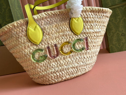PETIT SAC CABAS 20 AVEC LOGO EN PAILLE NATURELLE ET ANSE EN CUIR DE VEAU JAUNE