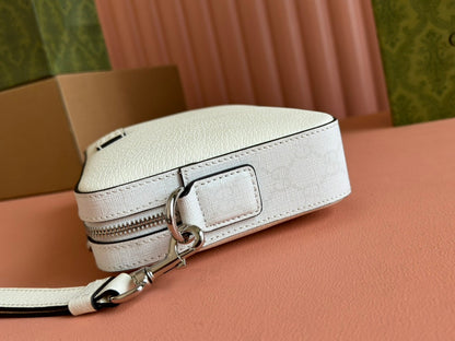 PETIT SAC BANDOULIÈRE 24 AVEC ÉTIQUETTE EN CUIR DE VEAU BLANC ET BORDURE EN TOILE