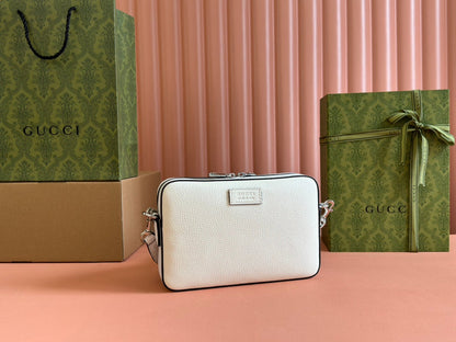 PETIT SAC BANDOULIÈRE 24 AVEC ÉTIQUETTE EN CUIR DE VEAU BLANC ET BORDURE EN TOILE