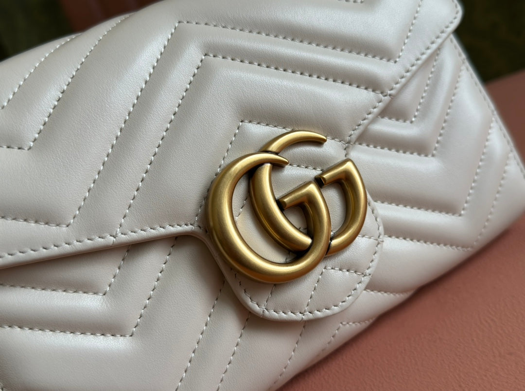 Petit sac bandoulière Marmont 20 en cuir d'agneau blanc et matériel doré
