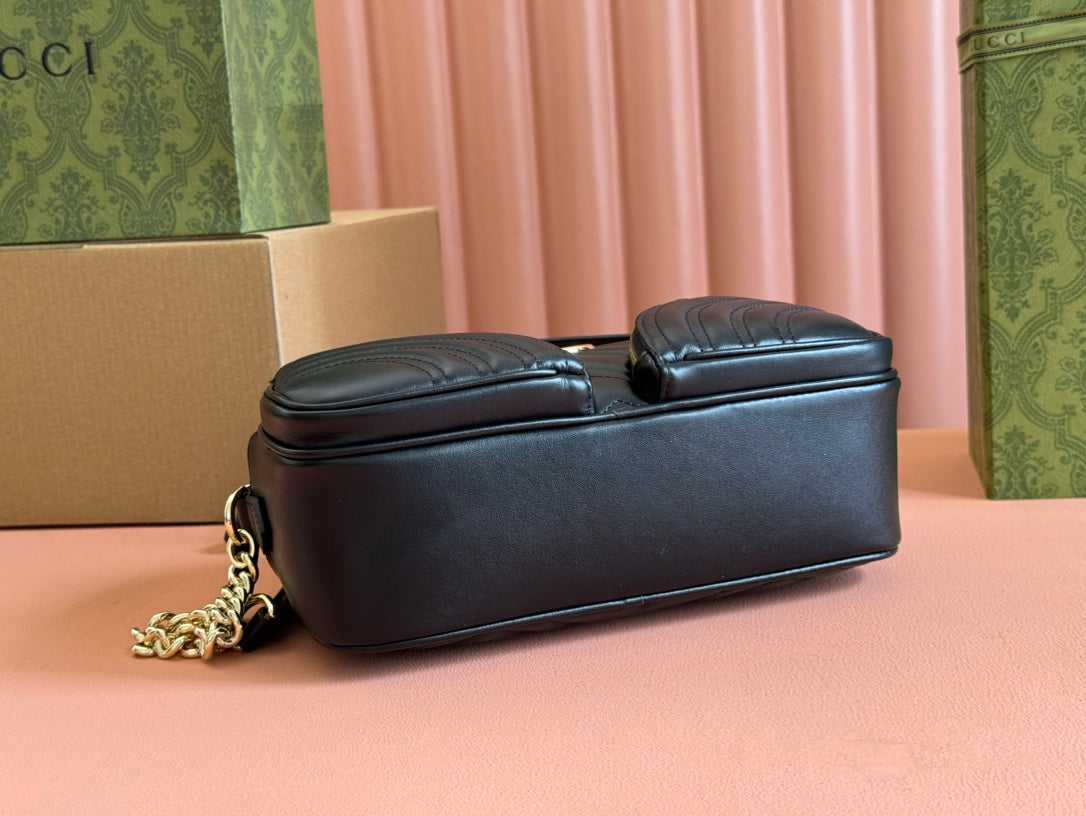 Petit sac bandoulière Marmont 24 en cuir de veau noir et métal doré