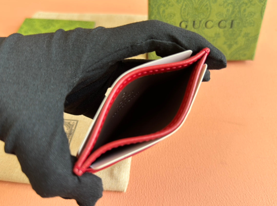 PORTE-CARTES MATELASSÉ MARMONT 10 EN CUIR DE VEAU ROUGE