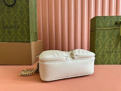 Petit sac bandoulière Marmont 24 pouces en cuir de veau blanc et métal doré