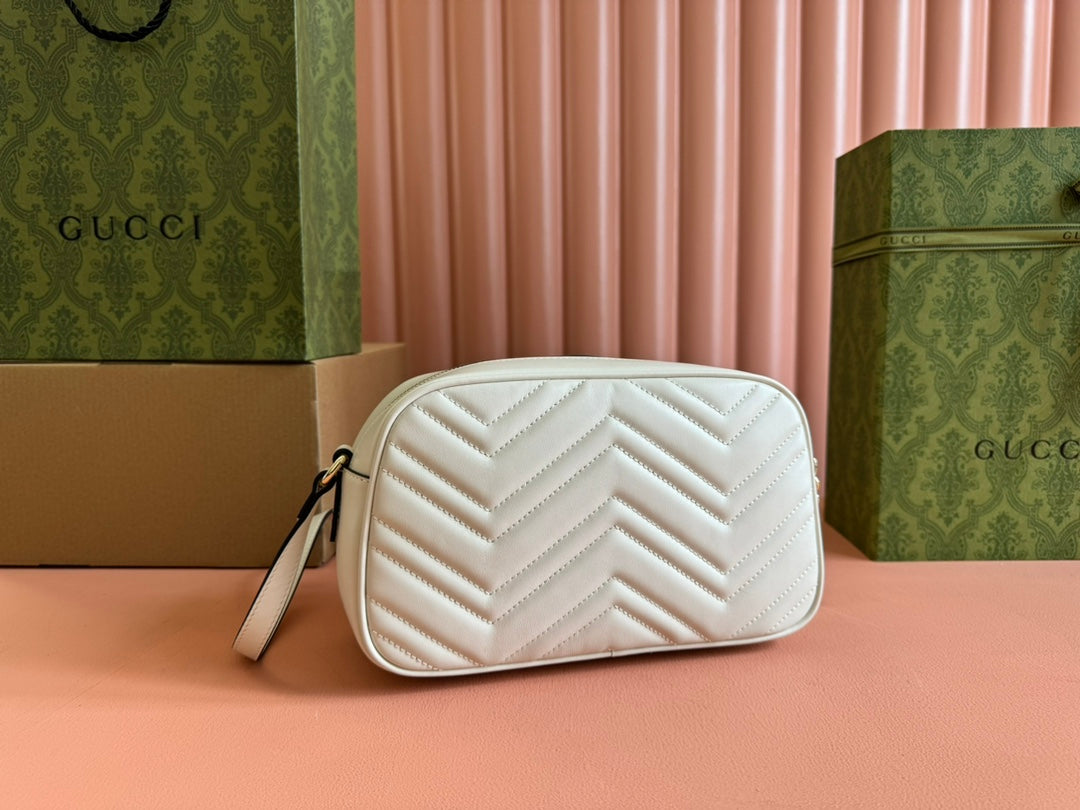 Petit sac bandoulière Marmont 24 pouces en cuir de veau blanc et métal doré
