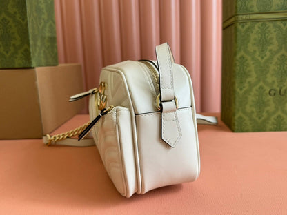 Petit sac bandoulière Marmont 24 pouces en cuir de veau blanc et métal doré