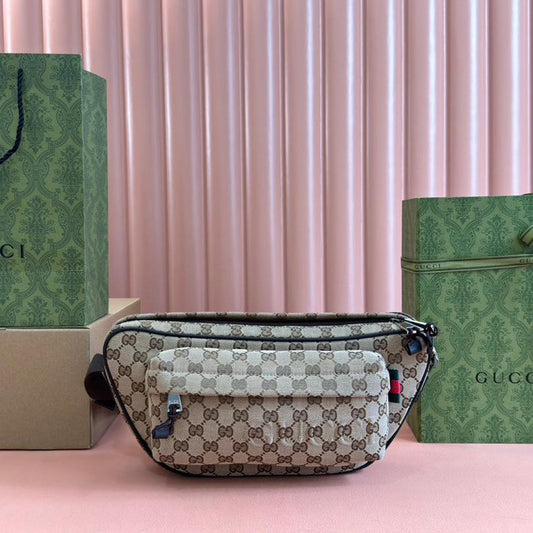 SAC BANANE 34 EN TOILE MONOGRAMME BEIGE