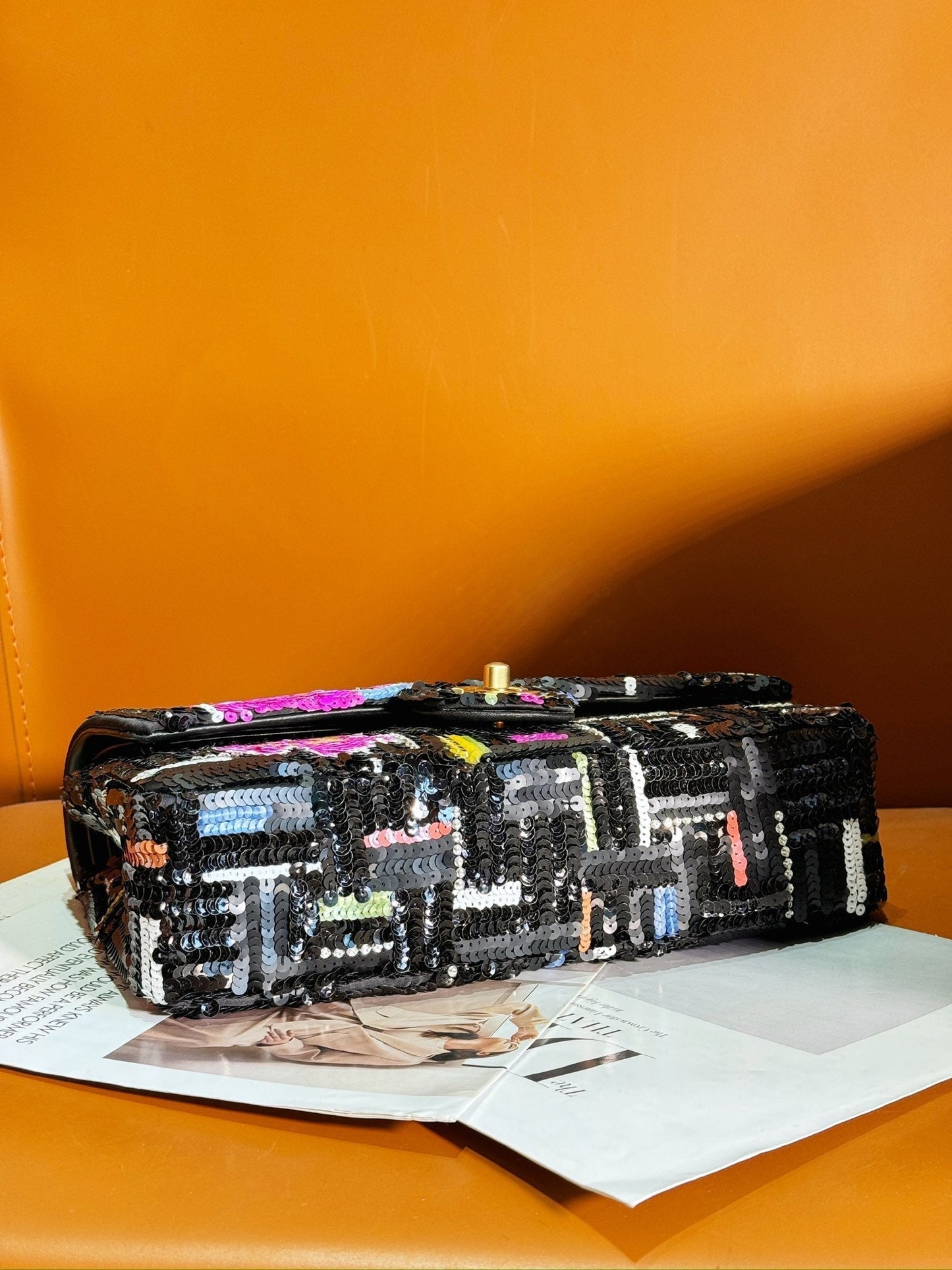 Sac à rabat 24S 25,5 cm Noir Blanc Violet Sequins
