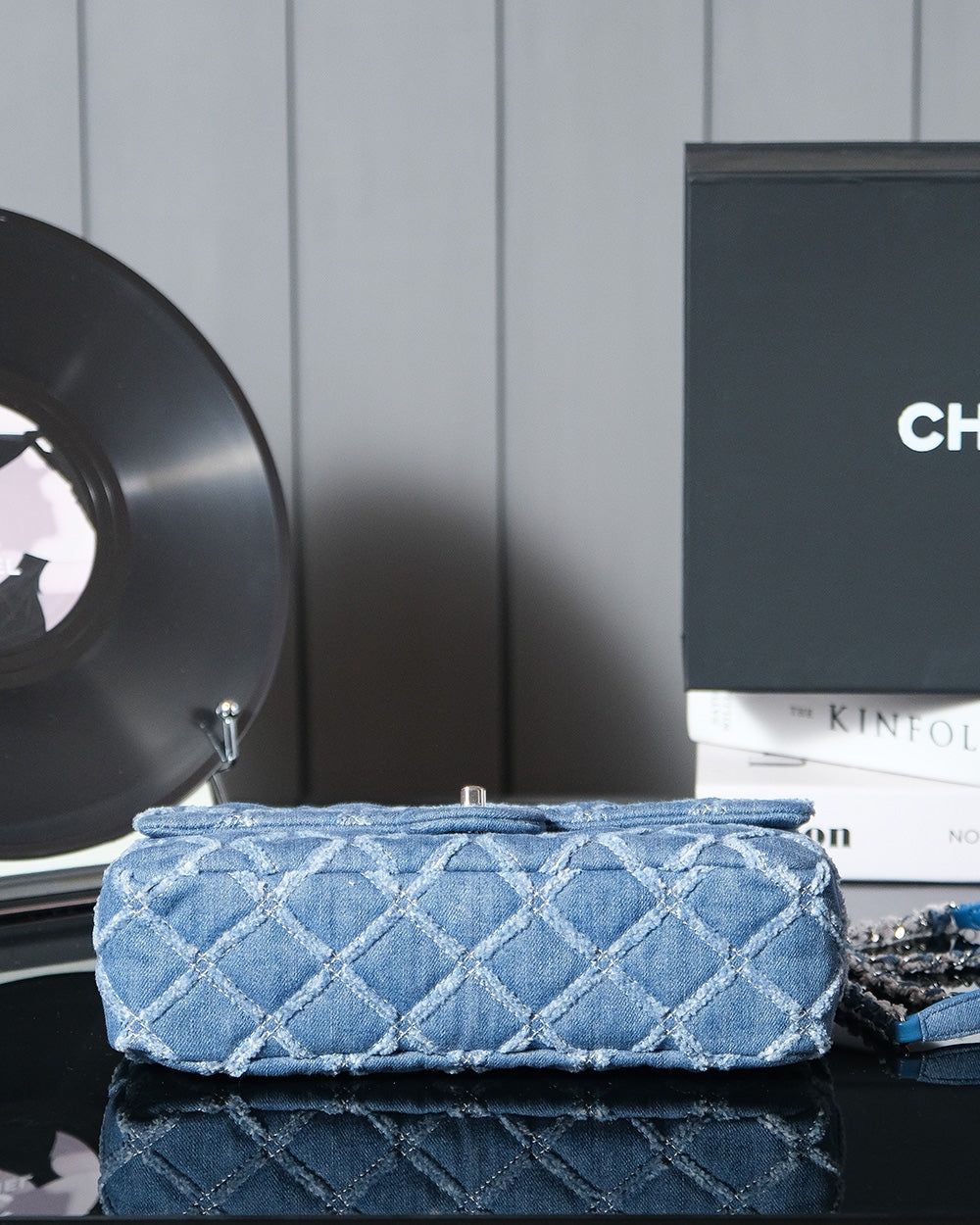 Sac à rabat 24S 25,5 cm en denim matelassé bleu