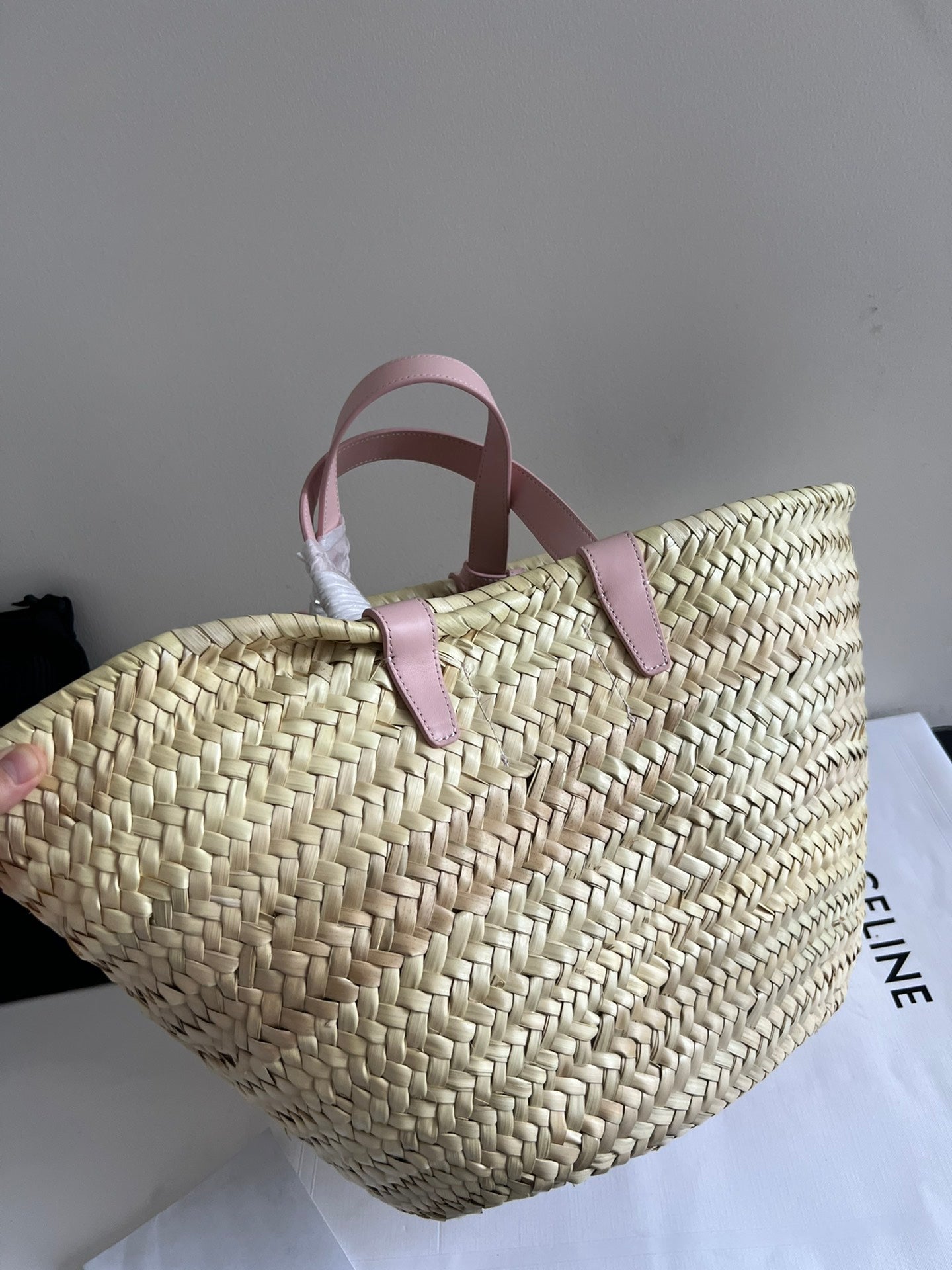 panier classique moyen 25 cm en raphia et cuir de veau beige