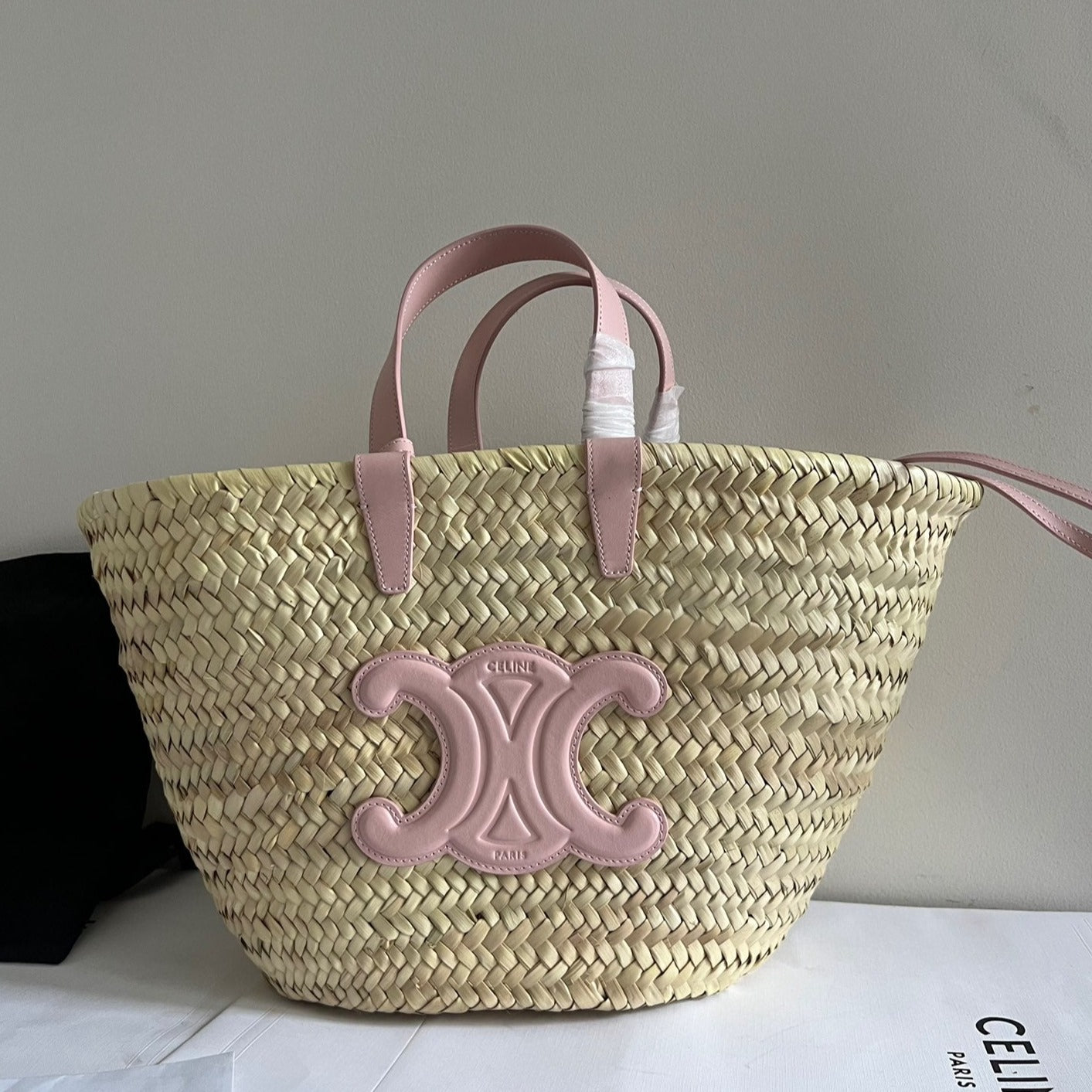 panier classique moyen 25 cm en raphia et cuir de veau beige