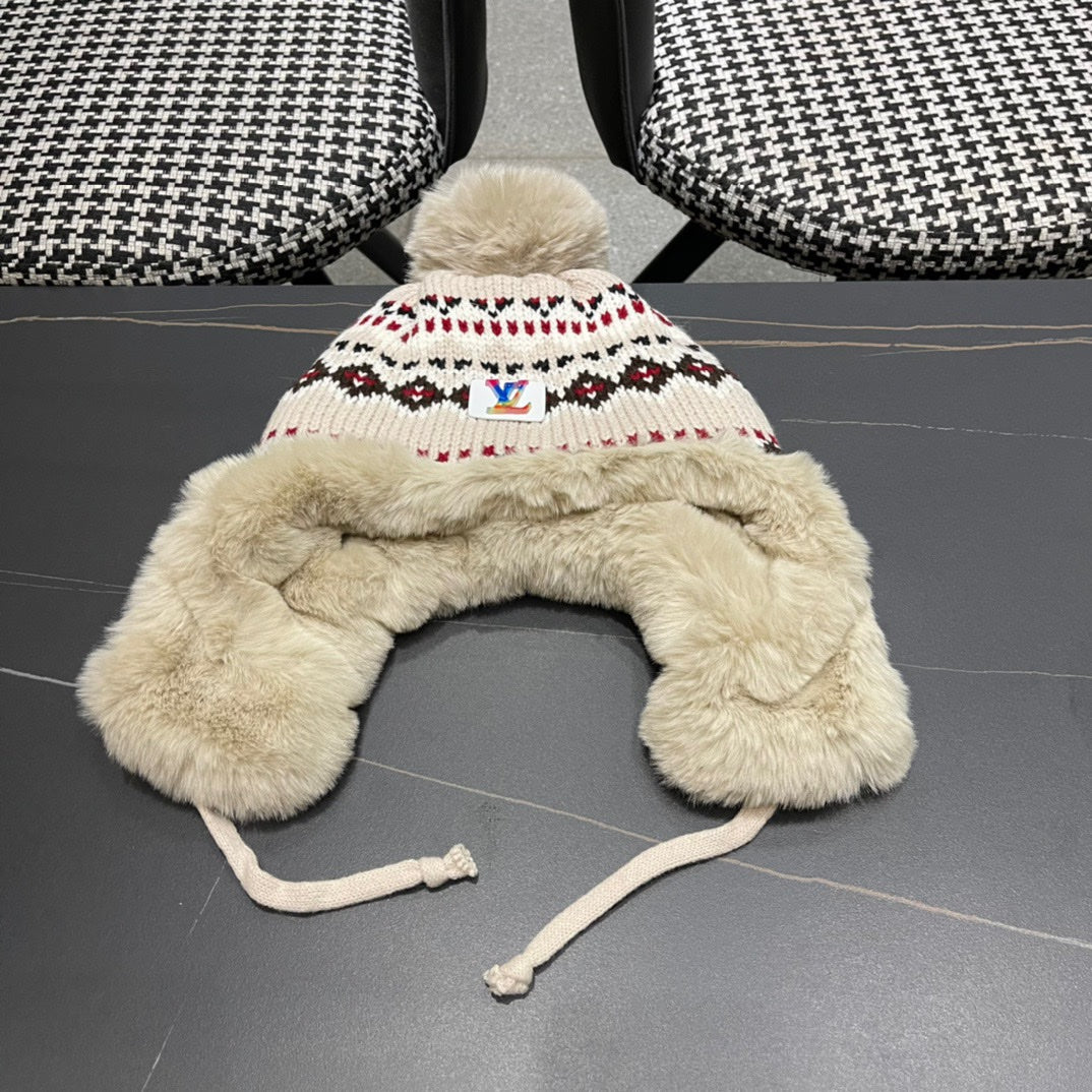 BONNET CACHE-OREILLES EN PELUCHE EN LAINE COLORÉE ET FOURRURE DE LAPIN 408170 