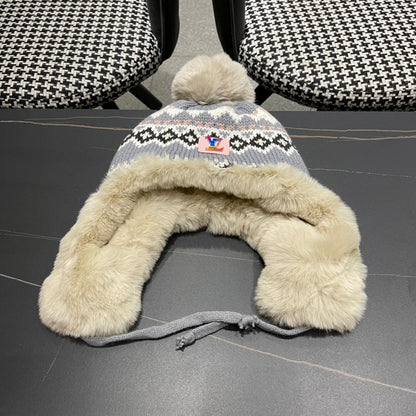 BONNET CACHE-OREILLES EN PELUCHE EN LAINE COLORÉE ET FOURRURE DE LAPIN 408172