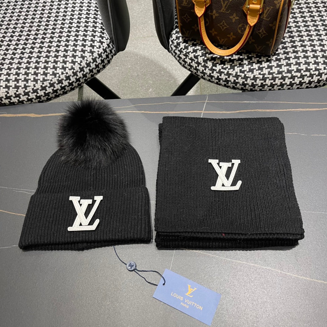 ENSEMBLE ÉCHARPE ET BONNET EN LAINE NOIRE ET FOURRURE DE RENARD 414799 