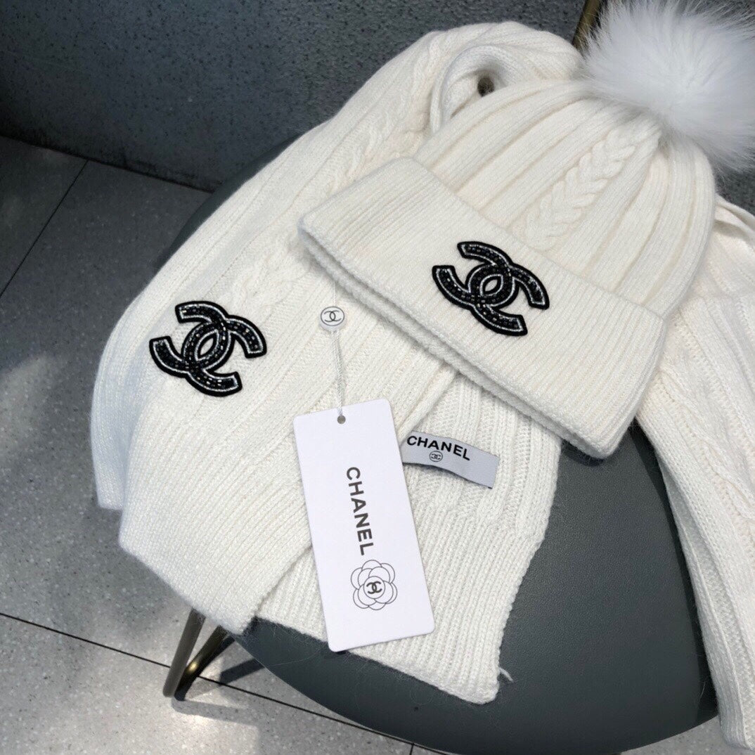 ENSEMBLE ÉCHARPE ET BONNET EN LAINE BLANCHE 420820