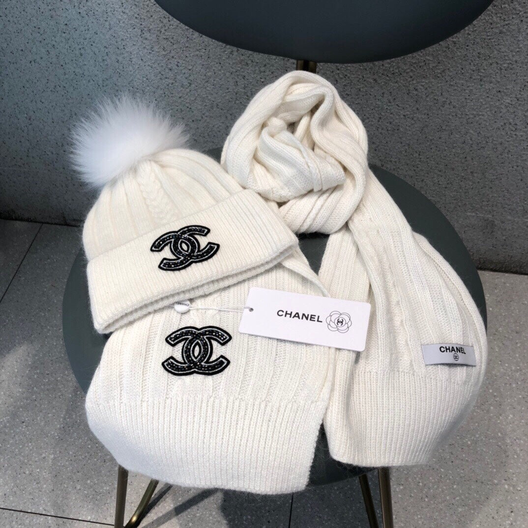 ENSEMBLE ÉCHARPE ET BONNET EN LAINE BLANCHE 420820