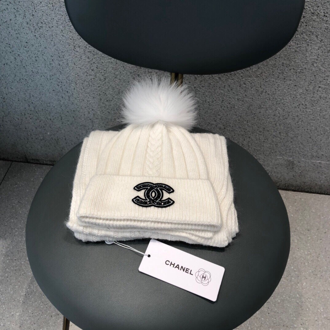 ENSEMBLE ÉCHARPE ET BONNET EN LAINE BLANCHE 420820